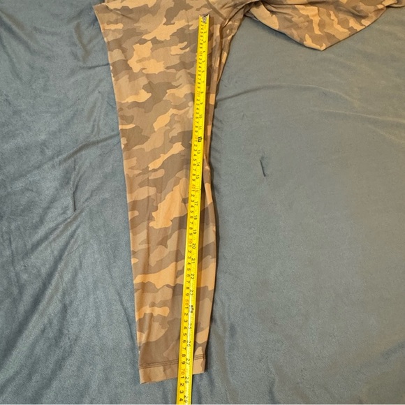 Lululemon Align High-rise Pants
#1082 - Picture 5 of 11